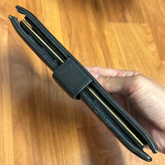 Authentic Chanel Caviar Long Wallet - Picture 6 of 16